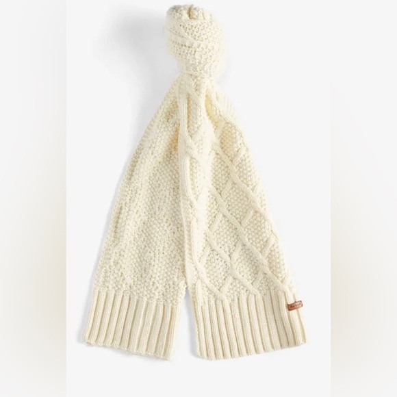 Barbour Women’s Cream Hat and Scarf Set NWT main image 4